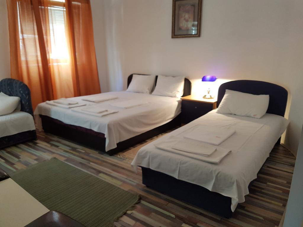 Lira Inn Ниш Экстерьер фото