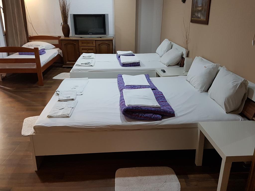 Lira Inn Ниш Экстерьер фото
