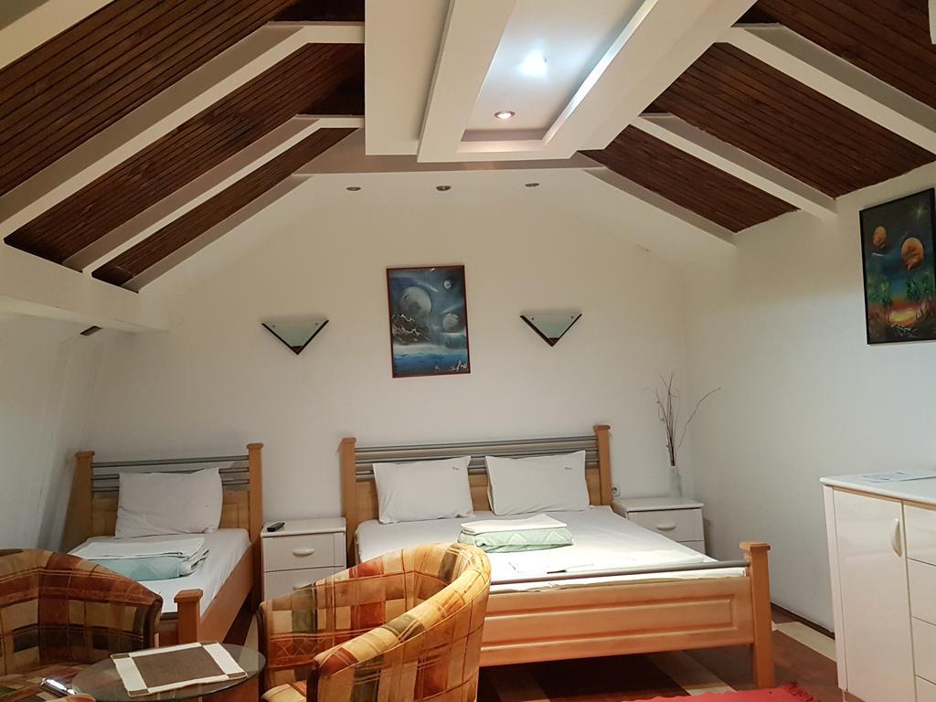 Lira Inn Ниш Экстерьер фото