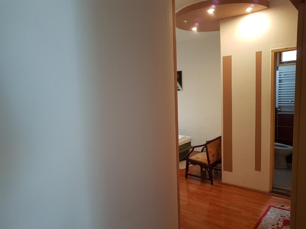 Lira Inn Ниш Экстерьер фото