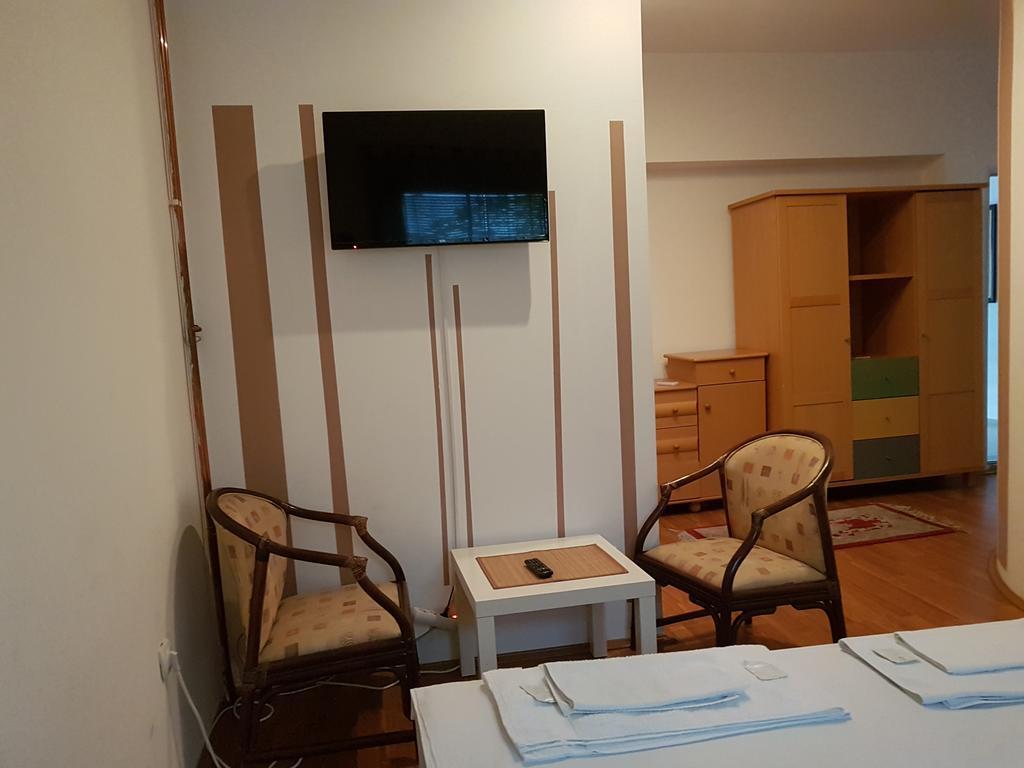 Lira Inn Ниш Экстерьер фото