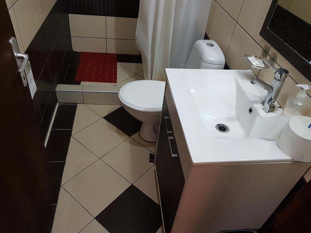 Lira Inn Ниш Экстерьер фото
